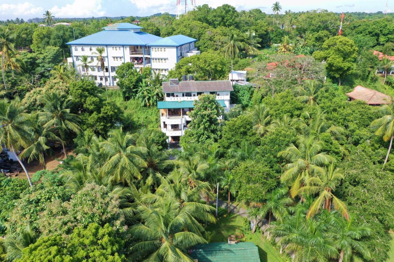 Готель Sea Avenue - Eco Garden Тангалле Екстер'єр фото